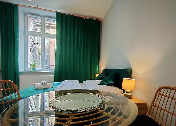 Hugo Eden Apartments